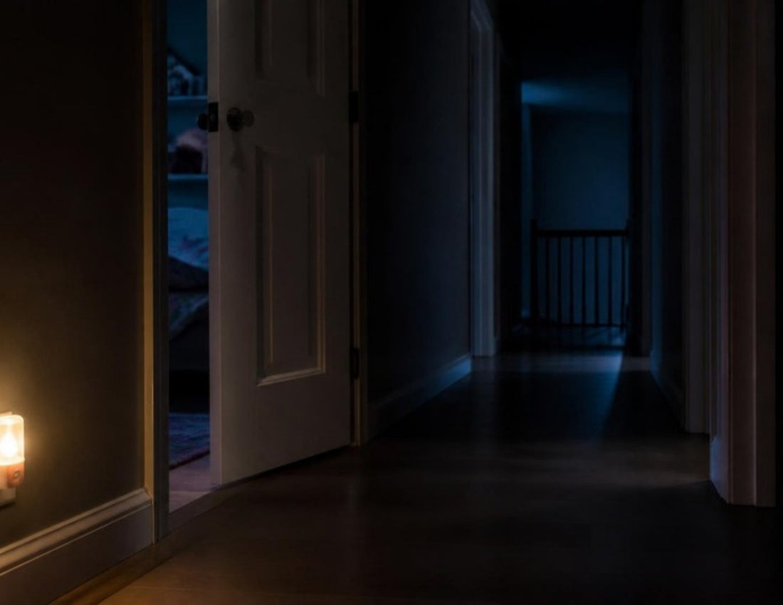 Nachtlicht im Flur vor dem Kinderzimmer